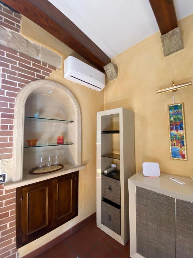 Апартаменти Casa Chiara, Roof Terrace, 100M To The Historical Center Лечче Екстер'єр фото